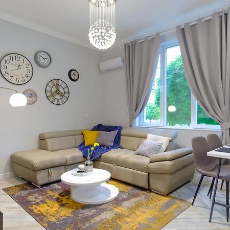 The Olive Green House Burgas Esterno foto