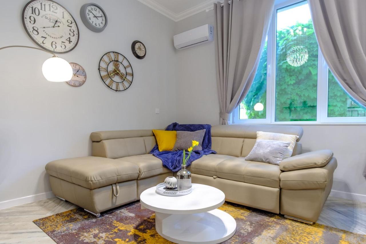 The Olive Green House Burgas Esterno foto